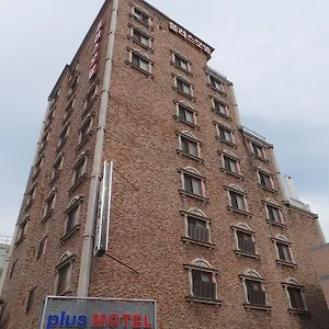 Motel Plus Motel, Busan